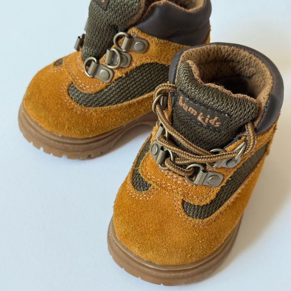 Bum Equipment Baby Hiking Boots Sz 2